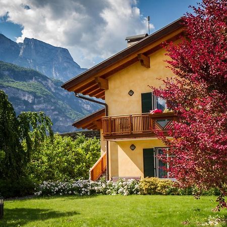 トレント Agritur Val D'Adige Bed & Breakfast エクステリア 写真